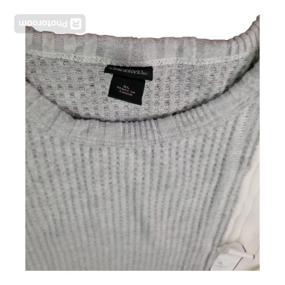 💕Wild fable cropped top - Picture 2 of 6